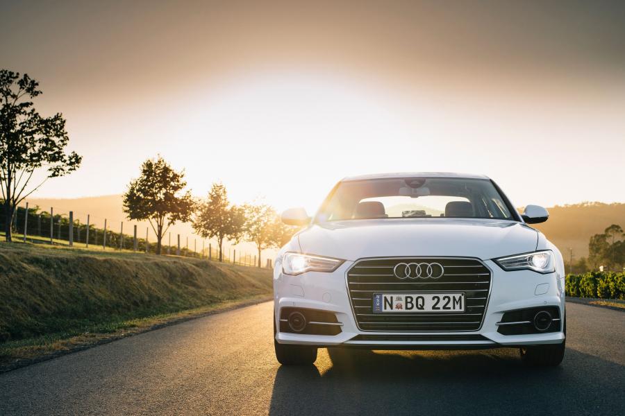  Audi A6 1.8T S-Line Sedan (4G, C7) 2015 года  (AU) (фото 6 из 16)